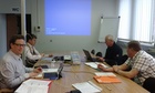 Kokouksessa mukana (vasemmalta) Boris, Juha, Hannu, Harri ja kuvaaja Pauli. Kuvasta puuttuu Antti.